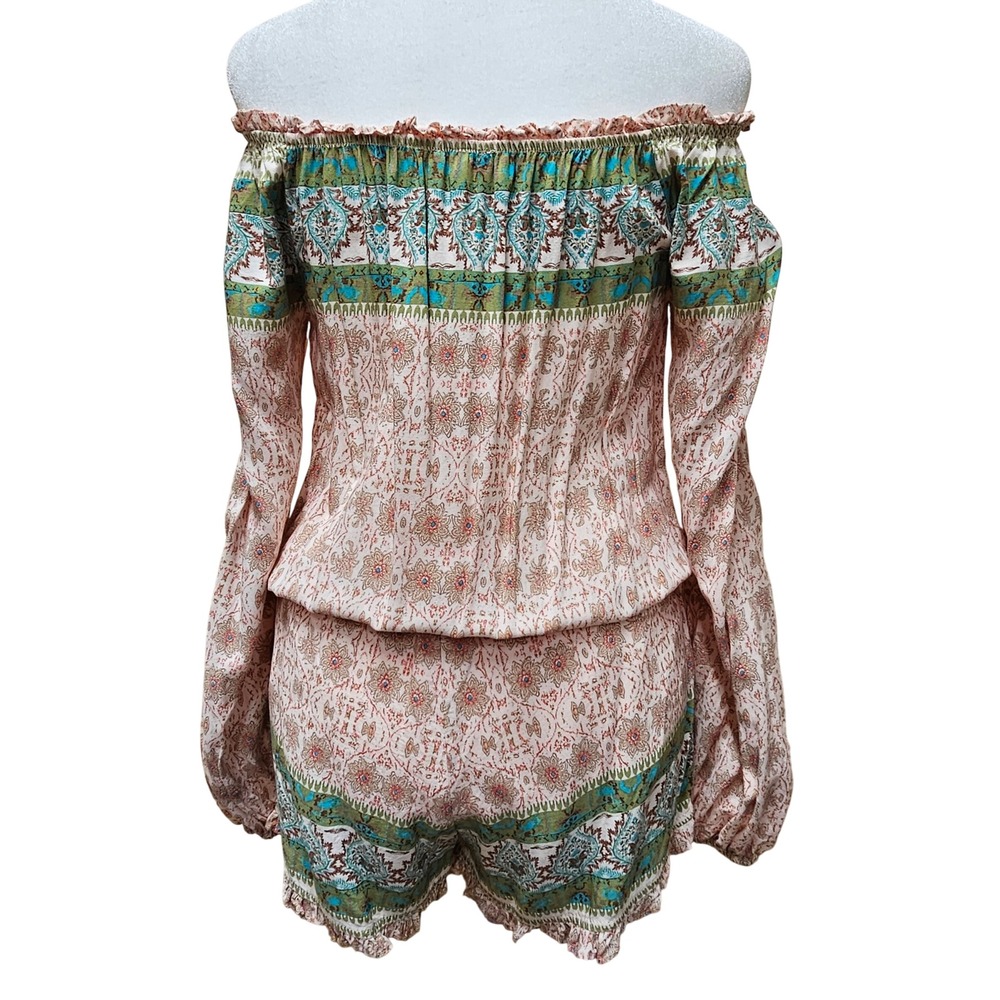 Cotton Candy LA Off The Shoulder Long Sleeve Floral Shorts Romper Size Medium - Picture 4 of 11